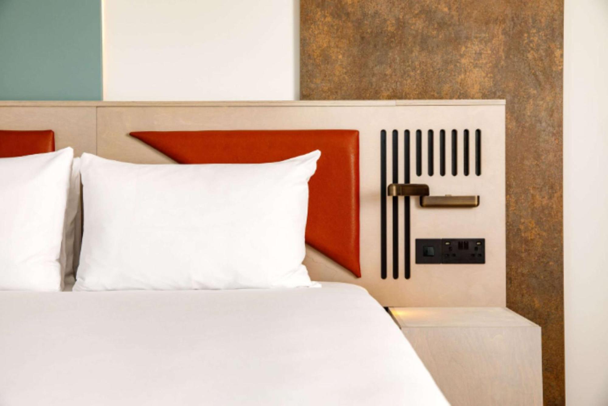 Spark By Hilton London Romford Exterior foto
